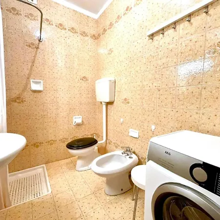 Apartment In Caorle Near Beach & Pool *