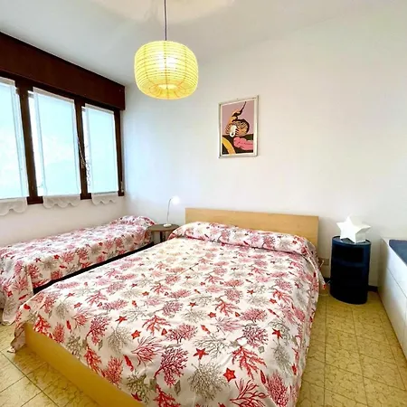 Apartment In Caorle Near Beach & Pool Appartement *