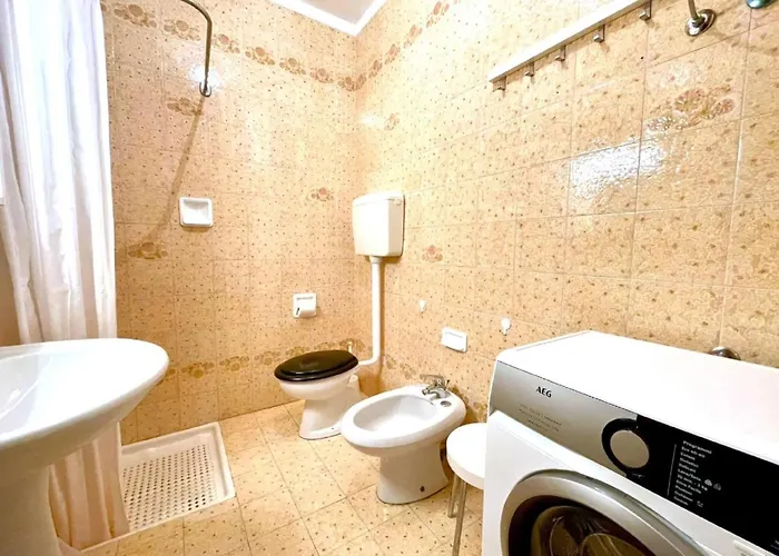 Apartment In Caorle Near Beach & Pool *